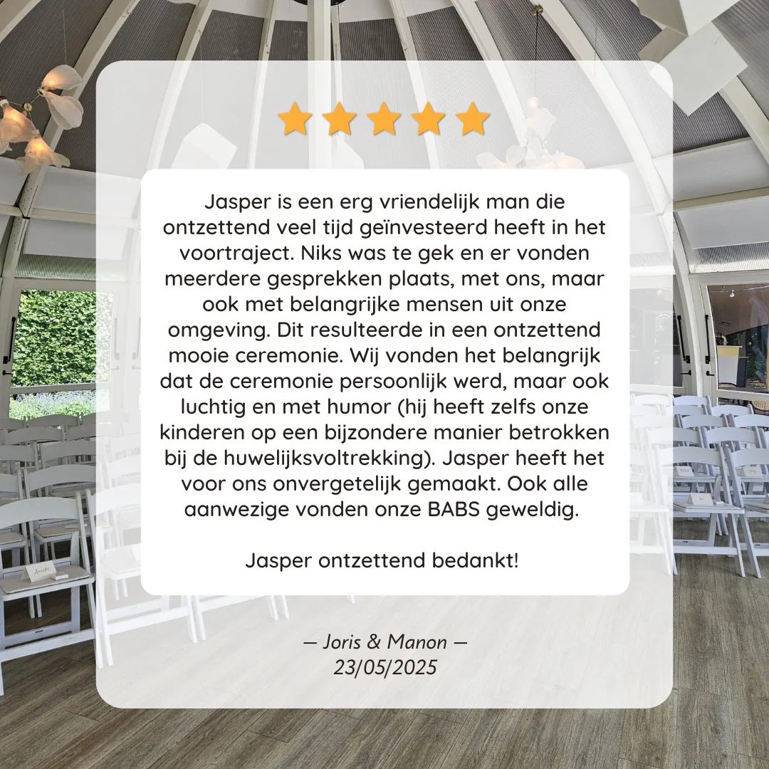 Vijfsterrenreview van Joris & Manon over de trouwceremonie met humor van Jasper